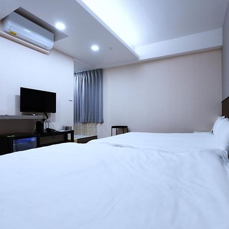 Yilan 可青大飯店grand Ke-Cing Hotel מראה חיצוני תמונה