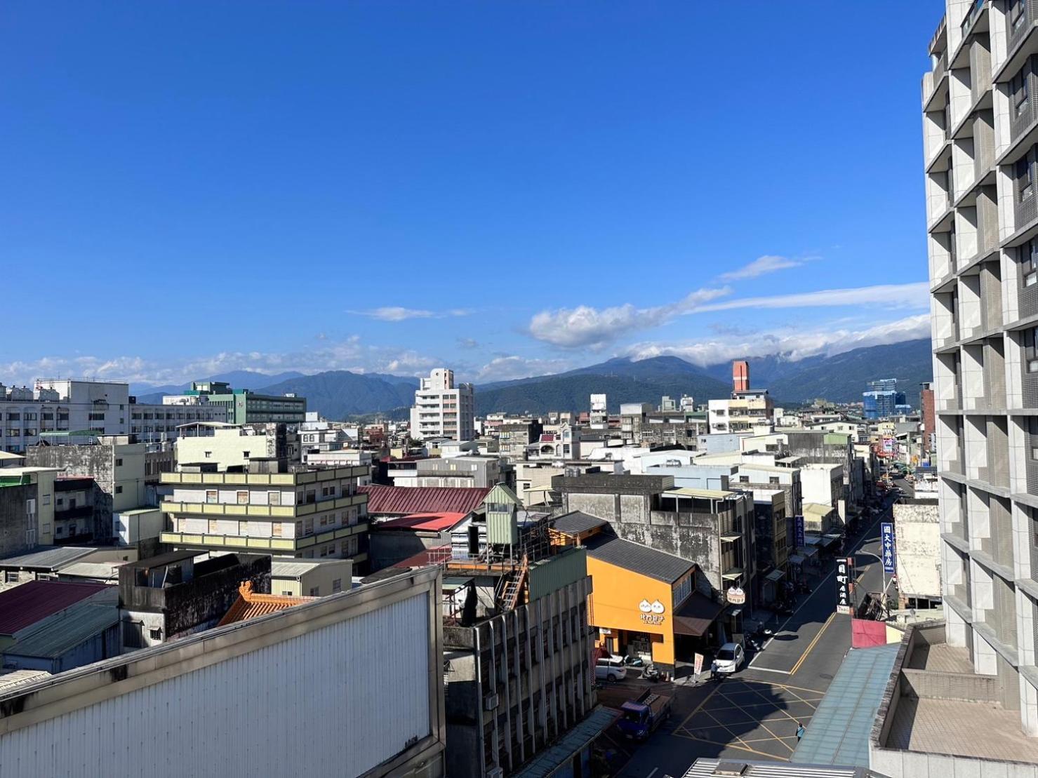 Yilan 可青大飯店grand Ke-Cing Hotel מראה חיצוני תמונה