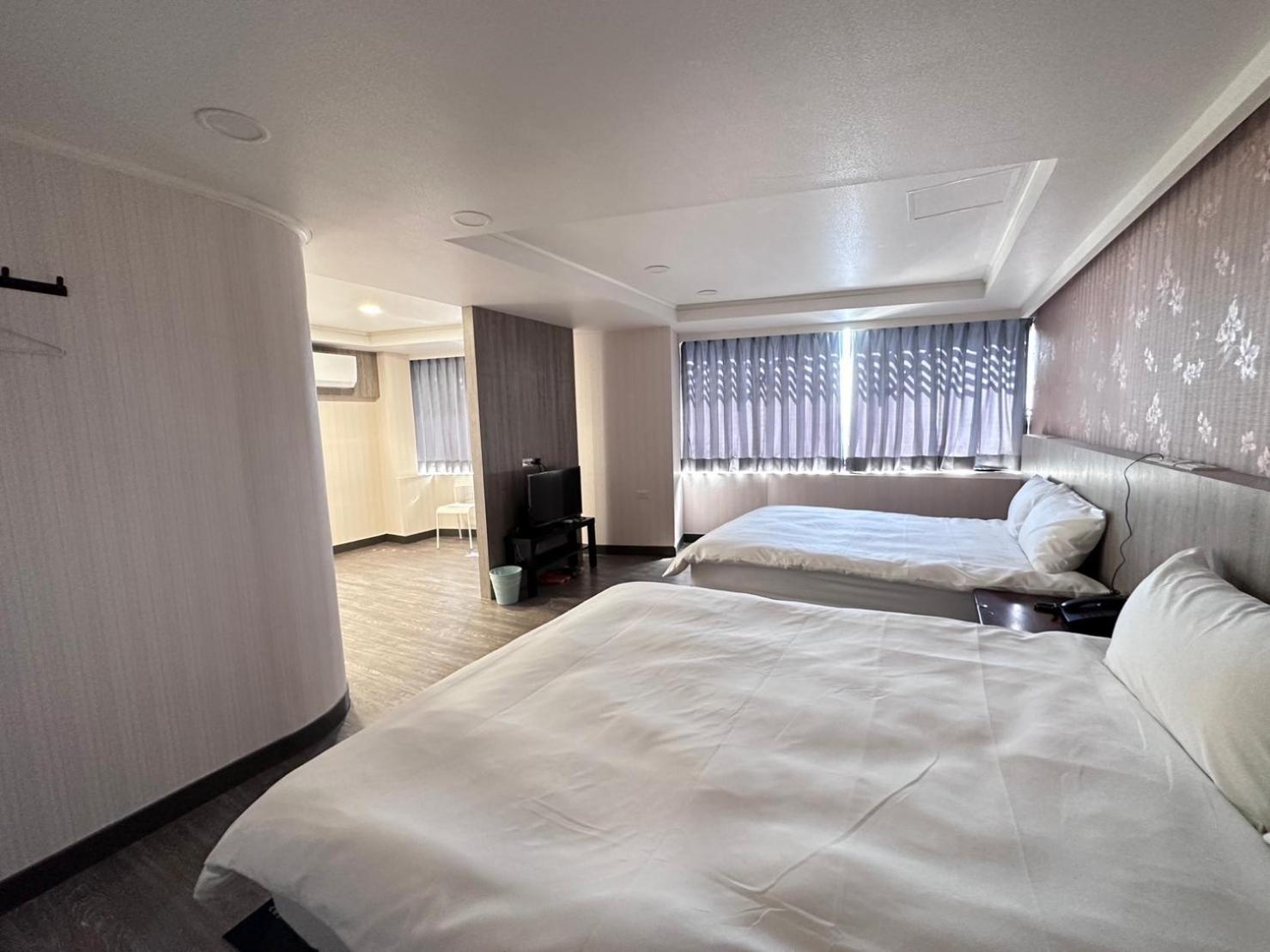 Yilan 可青大飯店grand Ke-Cing Hotel מראה חיצוני תמונה