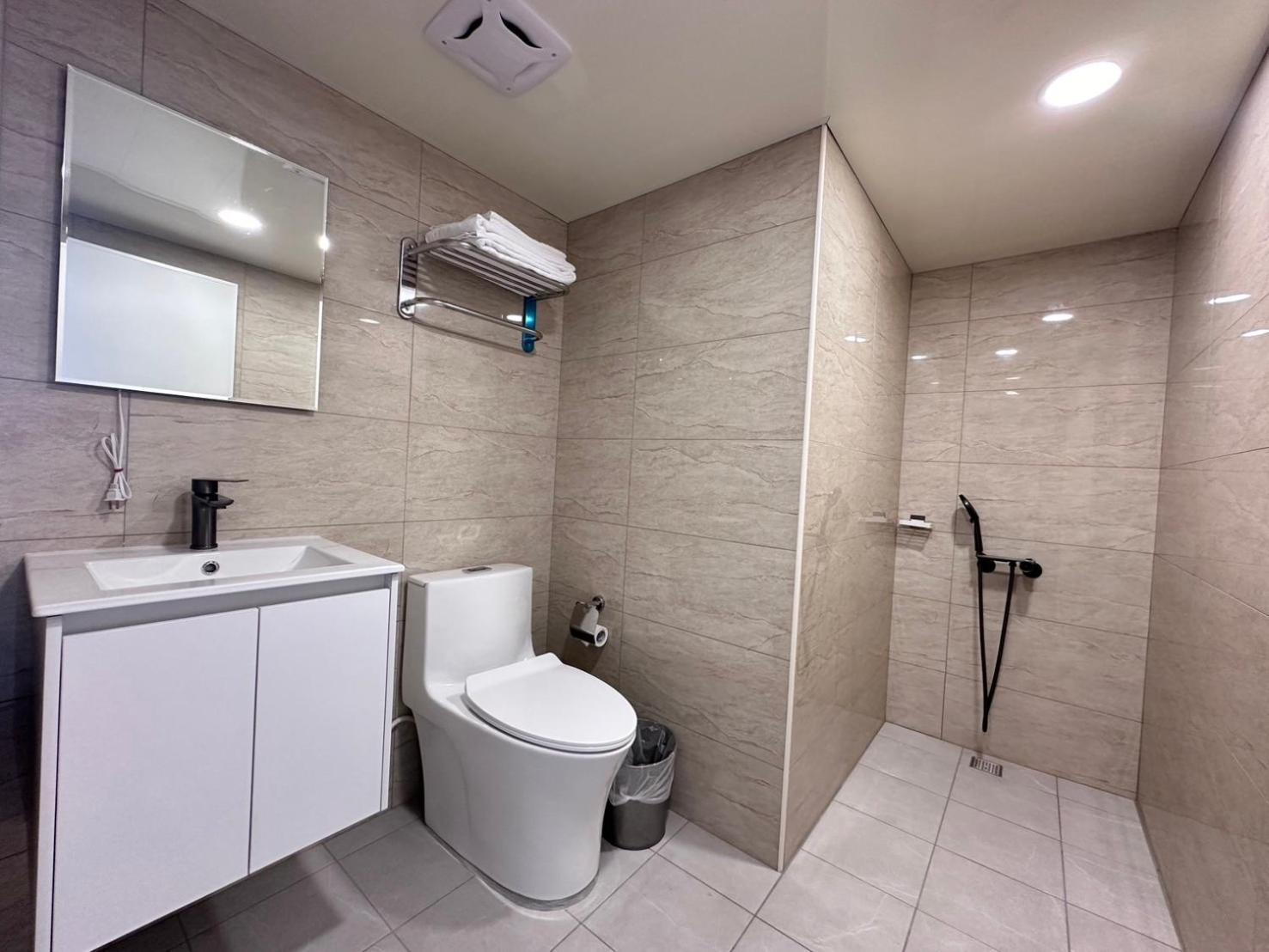 Yilan 可青大飯店grand Ke-Cing Hotel מראה חיצוני תמונה