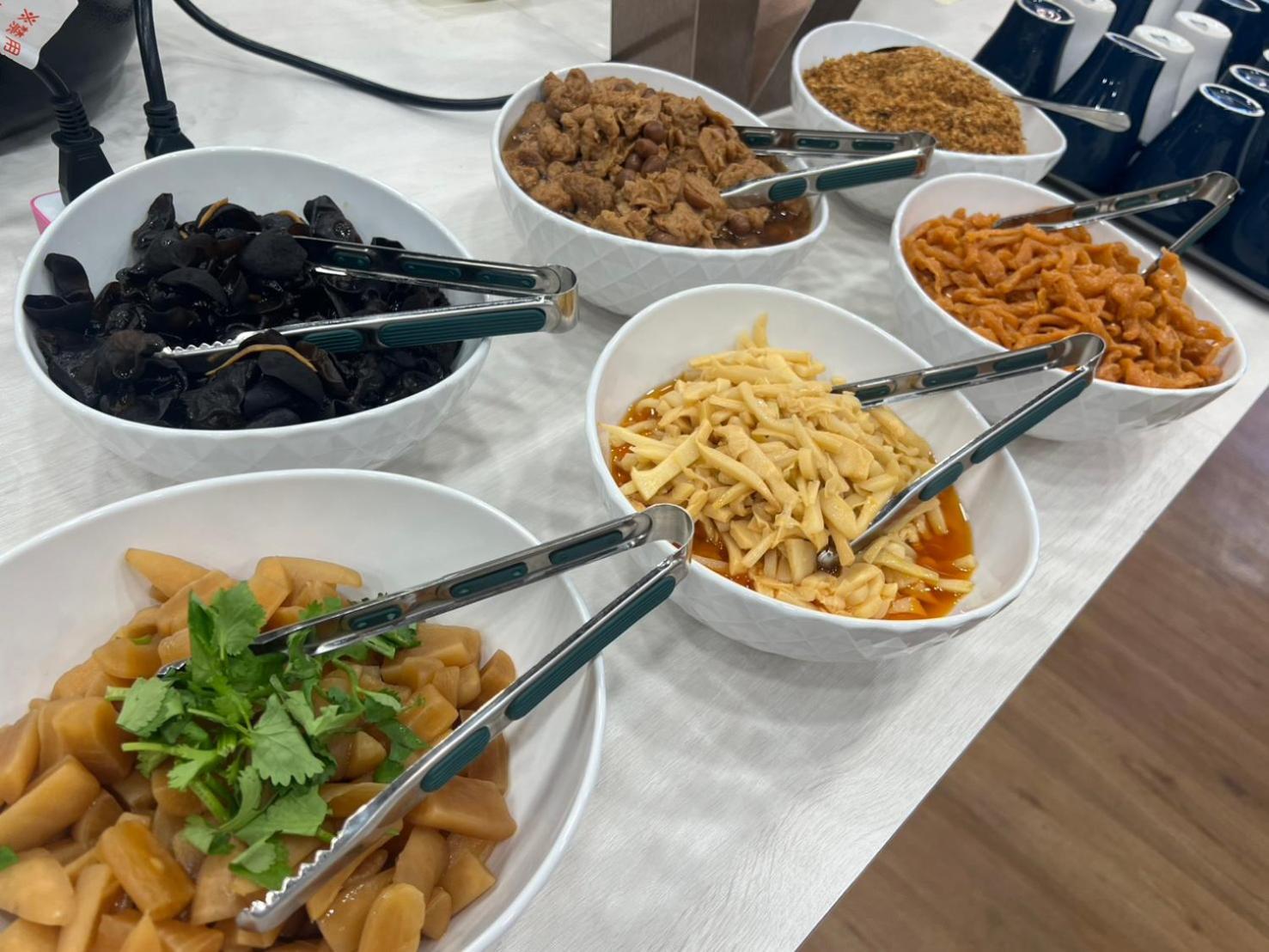 Yilan 可青大飯店grand Ke-Cing Hotel מראה חיצוני תמונה